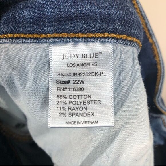 Judy Blue Distressed Straight Fit Jeans Stretch Plus Size 22 JB82362 - Picture 8 of 9
